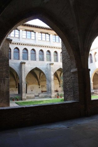 19095359_1547763401908920_1497139885177217047_o