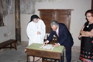 19095570_1547762788575648_7523491794634128159_o